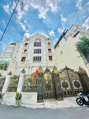 cho thuê nhà biệt thự số 179e đặng thuỳ trâm, phường 13, quận bình thạnh