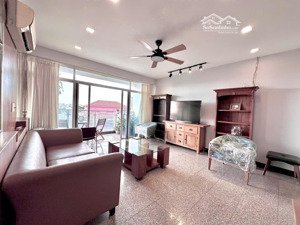 bán căn hộ chung cư hoàng anh river view q2, dt 138m2, 3pn + 3wc. giá tốt 8.6 tỷ. sổ hồng sẵn.