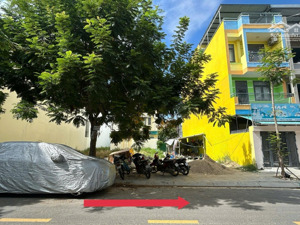 bán lô sth32a 6,3 tỷ, 101m2, đường 13m, công viên, sông quán trường, phi yến 