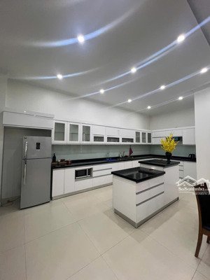 k179 - cho thuê biệt thự lô góc pg an đồng full nội thất