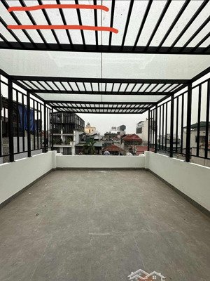 cho thuê phòng studio lẻ, mới xây 5 tầng vskk có thang máy tứ liên