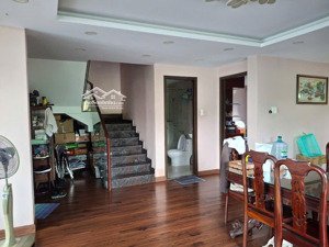 bán gấp căn biệt thự góc 2 mặt tiền tại kdc 13e - phong phú - bình chánh. dt: 207,5m2. giá 15 tỷ