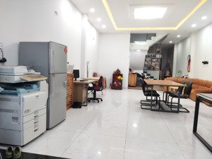 bán nhà mặt tiền trung tâm phan thiết giá cực tốt