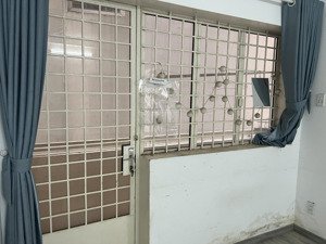 bán cc tại lo b 24 chung cư 750/1bis nguyễn kiệm, 3 tỷ, 63 m2, giá ưu đãi đẹp, nhiều tiện ích