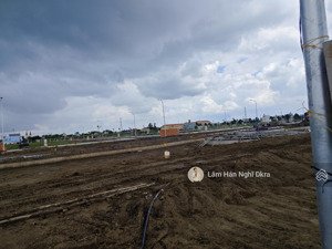 chính chủ bán đất đối diện saigon village, giá còn thương lượng