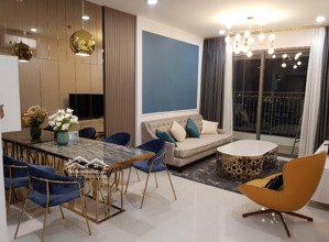 cần bán gấp căn hộ cao cấp saigon royal sổ hồng 84m2 giá cực kỳ tốt