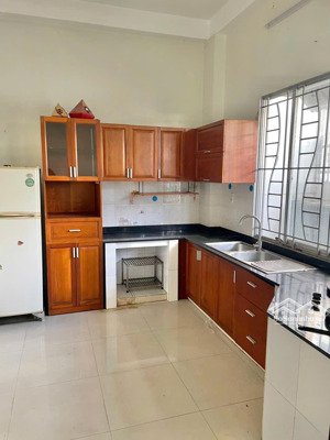 nhà 2 tầng đường ô tô 16 chỗ gần nguyễn thị định thông ra trương văn bang, 75m2 đất, giá bán 6,5 ty