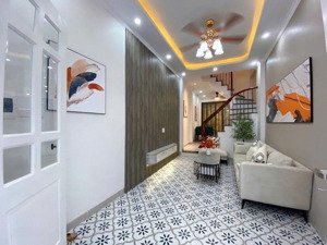 bán nhà phố nguyễn lương bằng - khu sầm uất - đủ nội thất - vị trí đẹp - nở hậu
