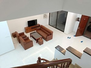 cho thuê biệt thự song lập diện tích 275m2 tại vinhomes riverside giá chỉ 39tr/tháng