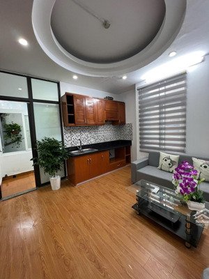 căn hộ 50m2 đình thôn, ô tô đỗ chân tòa nhà, xung quanh nhiều tiện ích