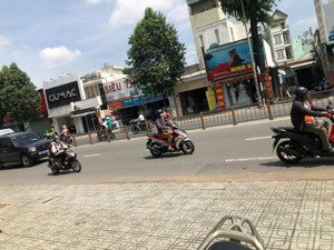 hxh 1 trục thẳng - đang kinh doanh ngon - hẻm thông quang trung gv - 2 tầng - 9 x 8.5m
