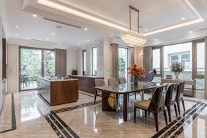 siêu phẩm biệt thự geleximco 300m2, mt 28m lô góc, trục chính ô tô kinh doanh giá rẻ 37 tỷ