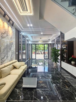 cần bán gấp nhà mặt tiền kinh doanh dtsd 132m2 đường tân lập 1 p.hiệp phú, tp.thủ đức giá 7,8 tỷ