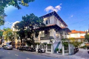bán biệt thự đẹp trên đường tú xương, p. võ thị sáu, q3 | 229m2 | 12x20m | tường villa 