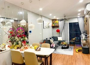 chính chủ bán căn hộ 2pn, 2wc, 66m2 tại the golden palm lê văn lương, giá 5,9 tỷ, view đẹp