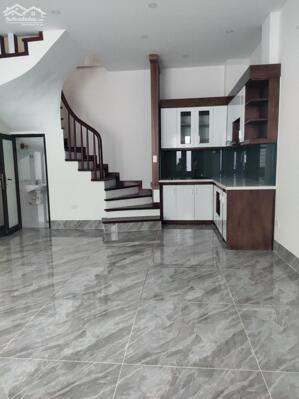 CC Cần bán nhà phố Yên Hòa,Cầu Giấy 30 m2 x 5 tầng phun nội thất đầy đủ giá 7,8 tỷ