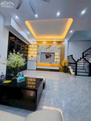 Bán nhà 3 tầng, 41m2, 3 ngủ ngõ phố Nguyễn Thị Duệ, ph Thanh Bình, TP Hải Dương, 2.3x tỷ