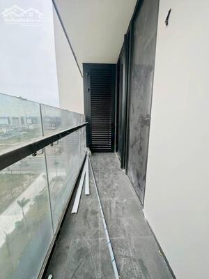 Chính chủ Bán CĂN HỘ Studios 30m2 View Biển Tầng Cao tại chung cư ICON40 trung tâm Bãi Cháy, HẠ LONG - Giá chỉ 1,1x tỷ