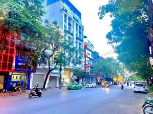 Bán nhà Văn Cao, Ba Đình, ngõ nông 37m2, 2 tầng, Mt 5.2m, chỉ 10.6 tỷ