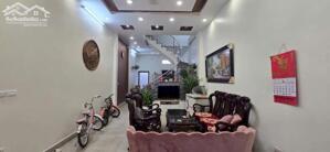 Bán Nhà Dân Xây Long Biên, Gần khu Đấu Giá. 50m x 3 tầng, nhỉnh 6 tỷ. Lh 0965858116