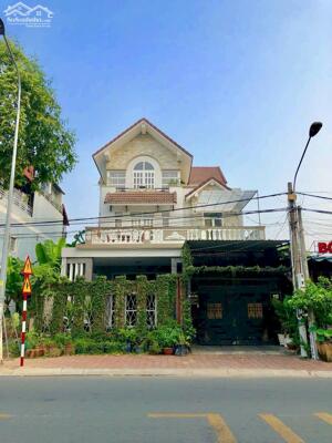 Cho thuê nhà mặt tiền Trương Định – Hiệp Thành – Thủ Dầu Một, nhà 3 tầng, 6 phòng rộng, full nội thất