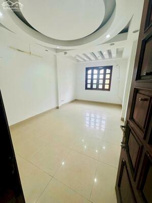 Ở ngay!!! Bán Nhà phố Nguyễn Chí Thanh Đống Đa 50m2 5 tầng Mặt Tiền 4m