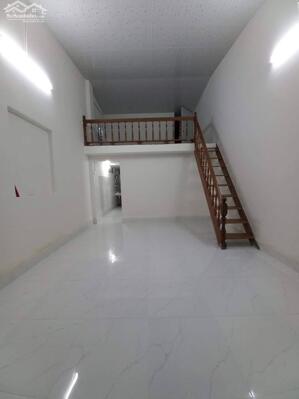 Nhà Cấp 4 gác lừng 2PN kiệt Huỳnh Ngọc Huệ, gần tượng đài Mẹ Nhu