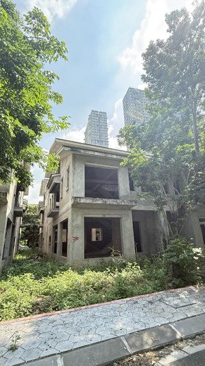 bán biệt thự vạn tuế - view bể bơi clubhouse - diện tích 162m