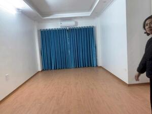 Cho thuê nhà ngõ Minh Khai, Gốc Đề 5 tầng x 40m2, 3PN VP c.ty, ở gia đình