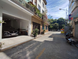 siêu phẩm 5 tầng thang máy, gara oto thiết kế hiện đại khu đô thị văn phú. tiềm năng tăng giá cao