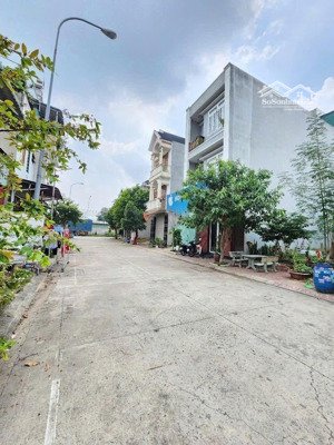 thanh toán 1 tỷ mua được đất tân uyên 85m2 sát khu công nghiệp vsip2 , mtđ nhựa 7m , shr chính chủ