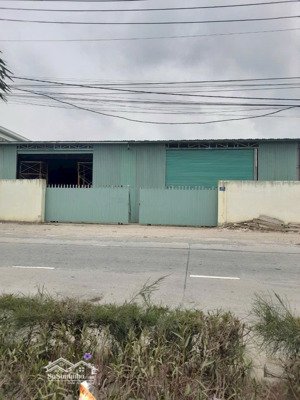bán nhà xưởng 698m2 mặt tiền đường vào cảng phú hữu. đang có hợp đồng thuê