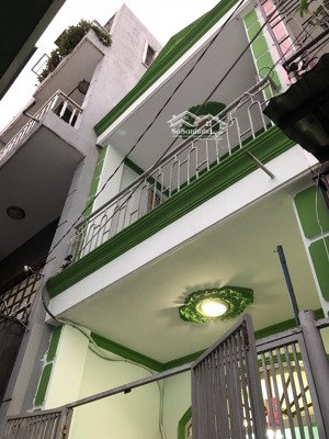 cho thuê nhà nguyên căn trong hẻm ngay gần trạm metro bình thái