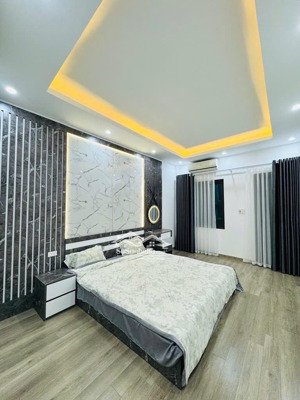 cho thuê nhà phương liệt, thanh xuân 60m2x5 tầng nhà mới ngõ ô tô dừng đỗ ở gia đình, vp, kdol 15tr