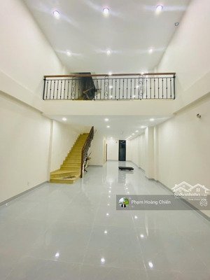 shophouse song hành cho thuê giá 40triệu hoàn thiện cơ bản đẹp, có thang máy, 1 trệt 1 lửng 3 lầu