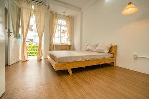 cho thuê căn hộ studio ban công thoáng q1 gần công viên lê văn tám, vòng xoay điện biên phủ