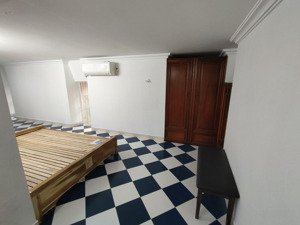 căn hộ trong nhà bt sân vườn 127 hào nam - thông 8b vũ thạnh, 25 m2
