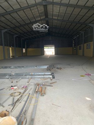 cho thuê kho xưởng tân kiên bình chánh. dt 2.300m3, nx 1.100m2. hệ thống pccc, điện bình.