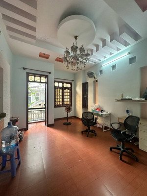 bán nhà đường tô ký nhánh. 8 x 20. thới tam thôn hóc môn giá 7,7 tỷ
