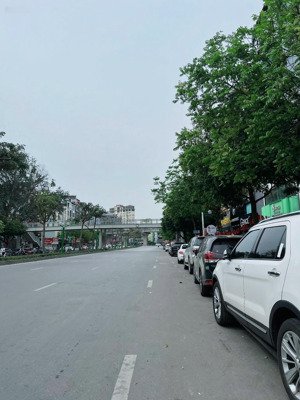 bán nhà phạm văn đồng, xuân đỉnh, từ liêm gần ciputra, 2 thoáng 39m2, ô tô, 5 tỷ, duy nhất khu vực