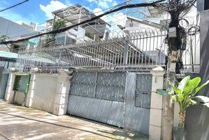 nhà c4 hxh 25/ nguyễn bỉnh khiêm đối diện sở thú 12 x 24m, khu kinh doanh sầm uất.
