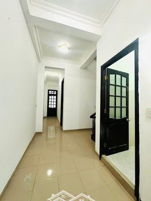 cần cho thuê nhà mặt tiền 4,5 tầng tại ông ích khiêm với vị trí vip ngay cạnh kđt phú gia compound