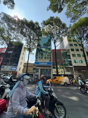 tòa nhà mặt tiền trần hưng đạo, p.2, q.5- dt: 8x20m hầm 8 tầng đang cho thuê 250tr/tháng giá 63 tỷ