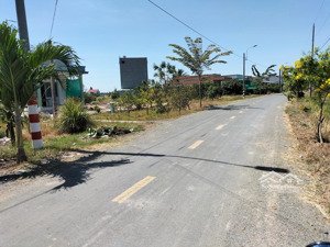 cần bán gấp lỗ 100tr trước mua 2,2 tỷ giờ bán 2,1 tỷ có thương lượng luôn
