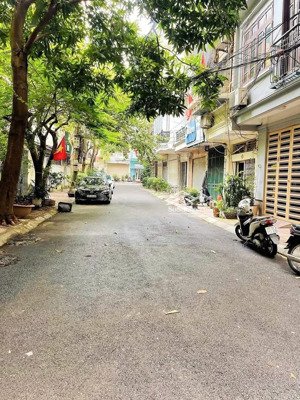 bán nhà mặt ngõ ô tô tránh, kinh doanh, phố hoàng cầu - đống đa, gần phố, 50m2, 5 tầng, giá 20 tỷ