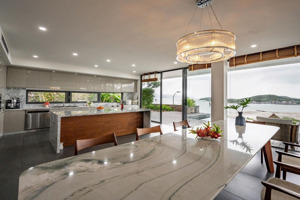 bán gấp biệt thự nghỉ dưỡng cao cấp - lưng tựa núi - mặt hướng biển dt: 420m2