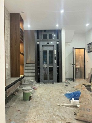 bán nhà ngõ 639 hoàng hoa thám sổ đỏ 30m đã xây 6 tầng có thang máy mặt tiền 4.8m - 8.42 tỷ ba đình