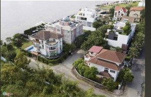 bán biệt thự view sông đường nguyễn văn hưởng, quận 2. dt 15mx30m.kvsd: 600m2. xd: 5 tầng.