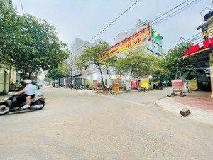 bán lô đất dịch vụ vị trí đắc địa, kinh doanh sầm uất - tt quang minh, mê linh