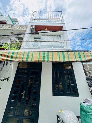 bán nhà 3 tầng đường lê văn quới, ngã tư bốn xã, dt 4x20, 2 mặt hẻm xe hơi, 4 pn, sổ hoàn công.